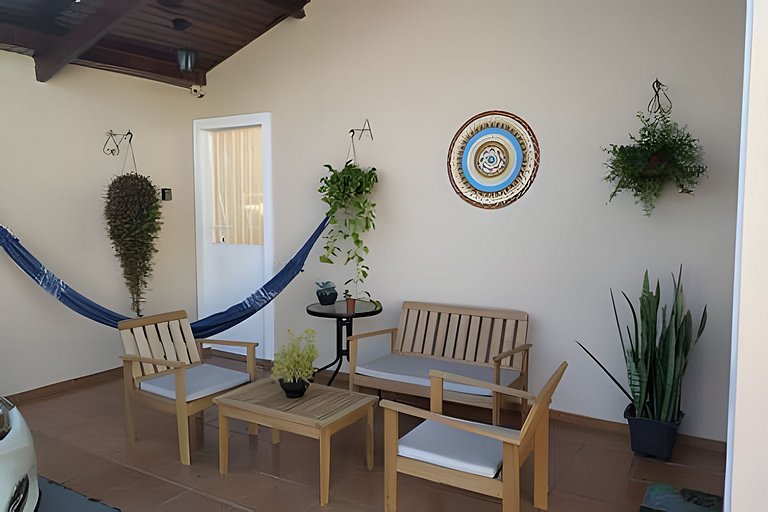 Casa Reformada, 2 qts, próx. ao Santuário Nacional