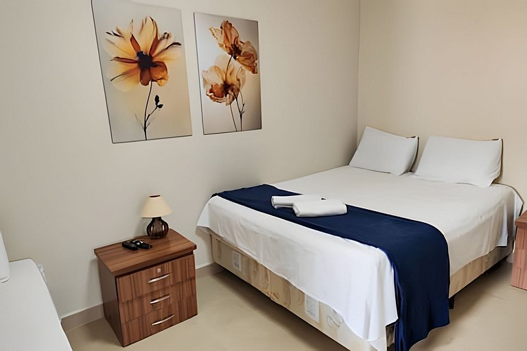 Casa NOVA c/ ar e tv em todos quartos e garagem