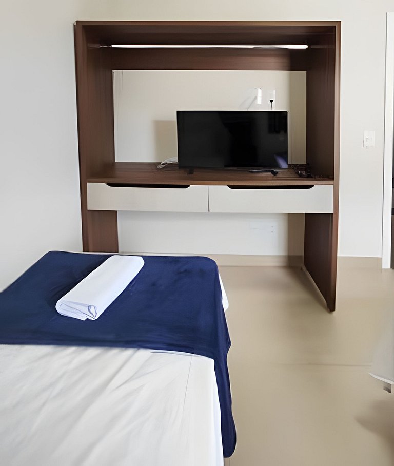 Casa NOVA c/ ar e tv em todos quartos e garagem