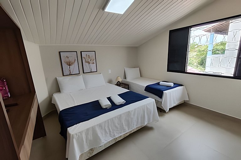 Casa NOVA c/ ar e tv em todos quartos e garagem