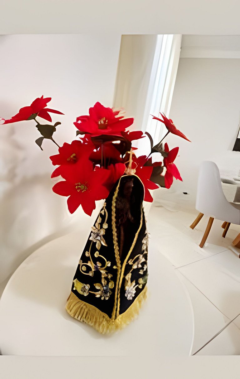 apto térreo a pé ao santuário 3 qts ar e garagem