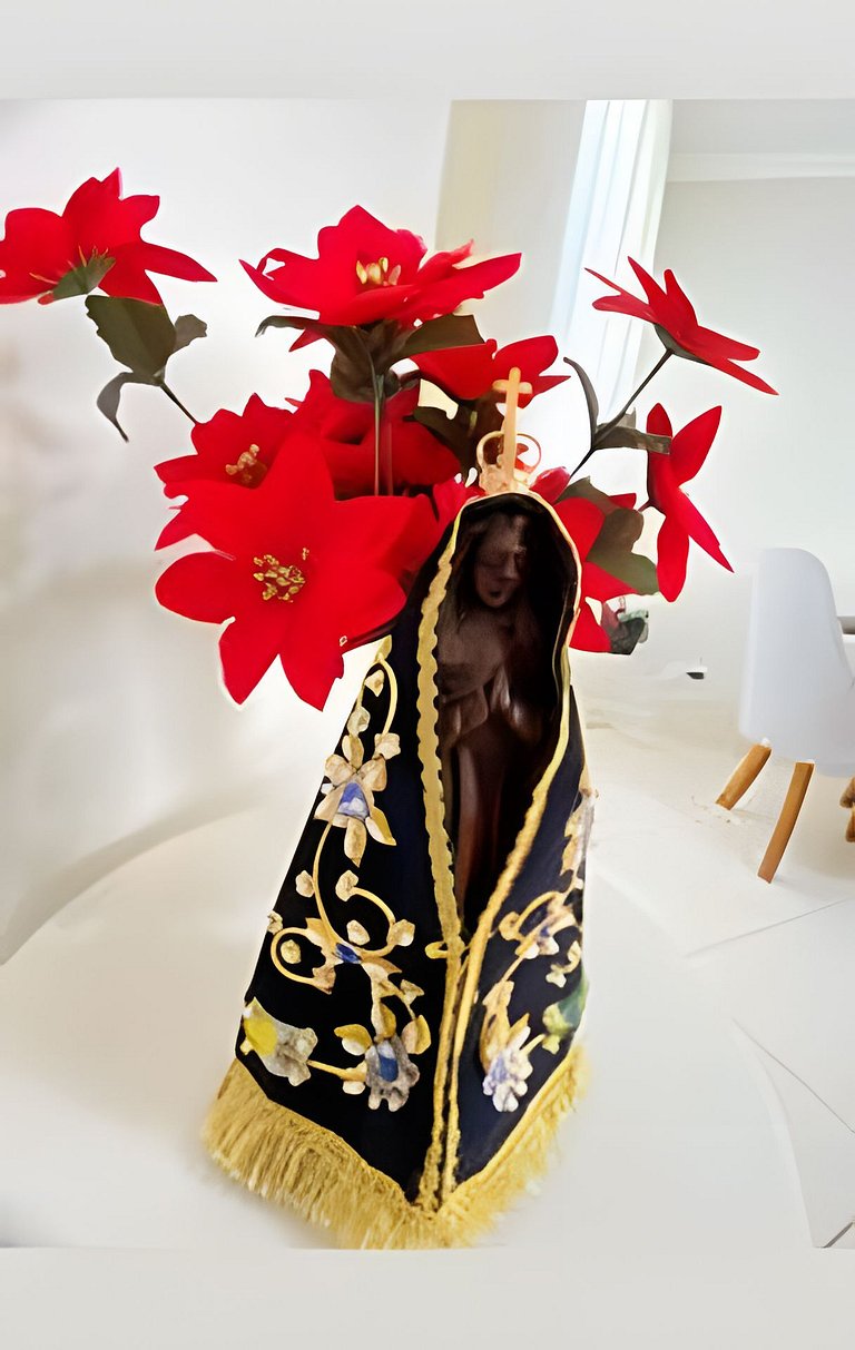 apto térreo a pé ao santuário 3 qts ar e garagem