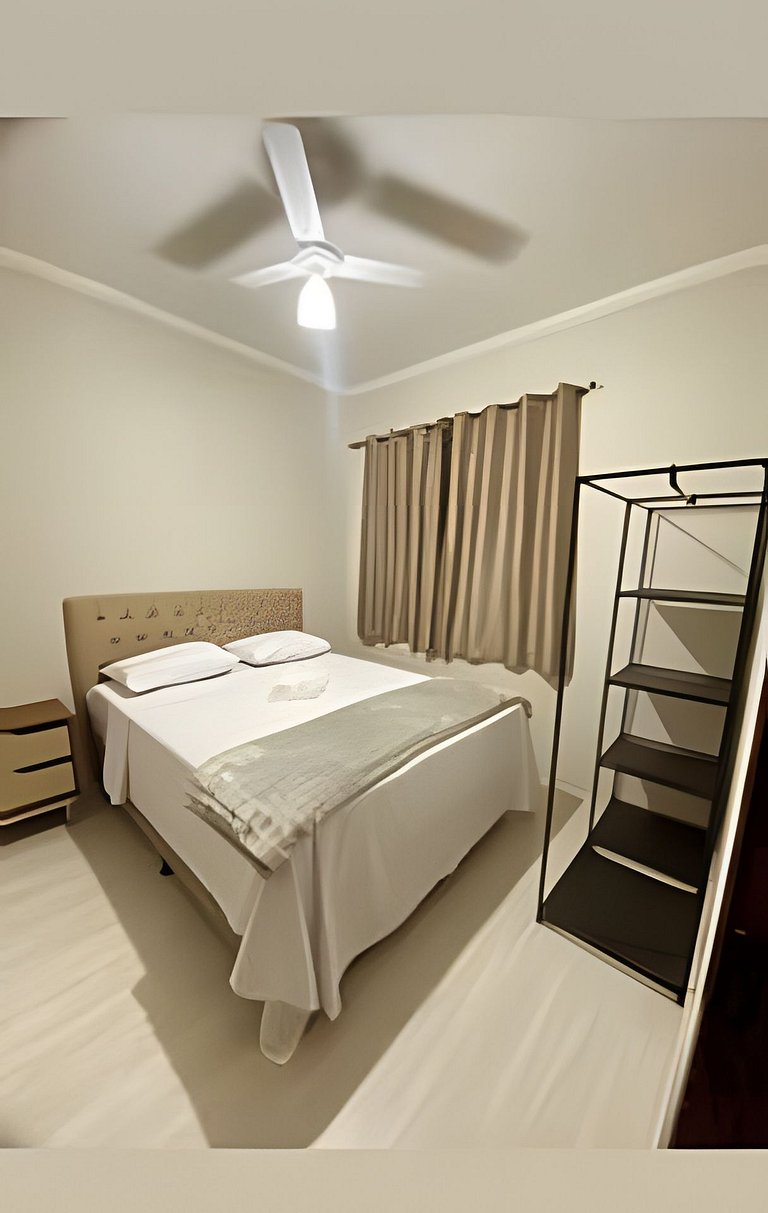 apto térreo a pé ao santuário 3 qts ar e garagem