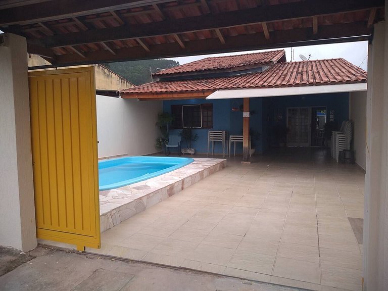 Piscina até 12 hosp. +Pet