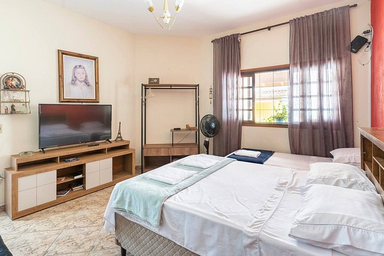 Piscina até 12 hosp. +Pet