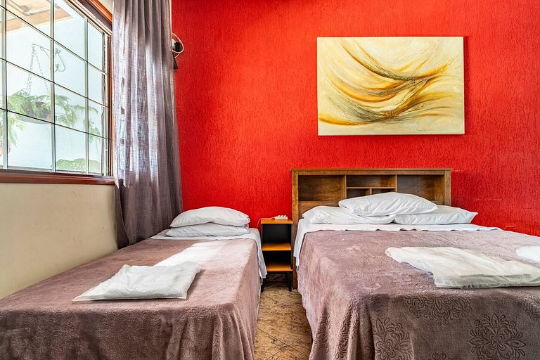 Piscina até 12 hosp. +Pet