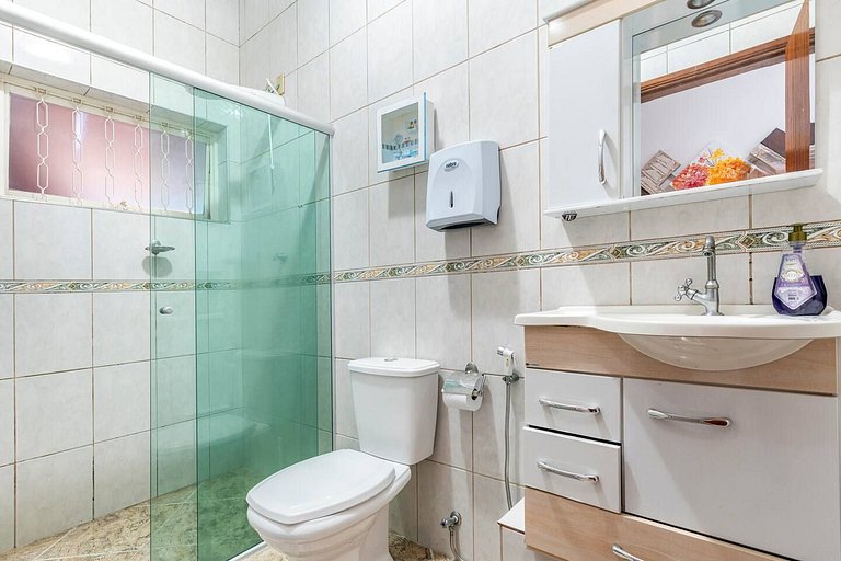 Piscina até 12 hosp. +Pet