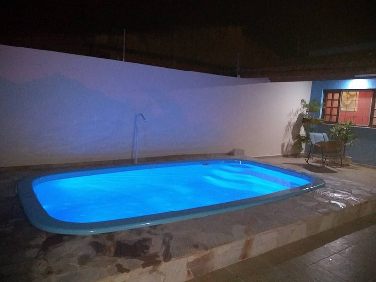 Piscina até 12 hosp. +Pet