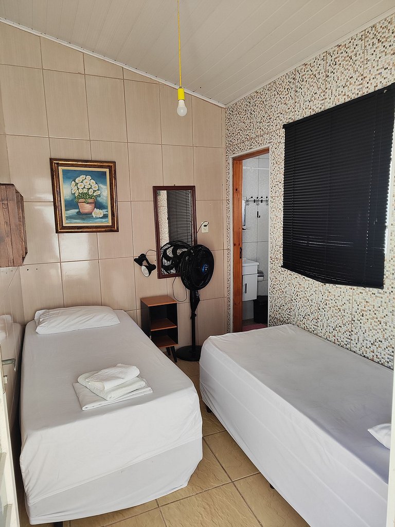 Piscina até 12 hosp. +Pet