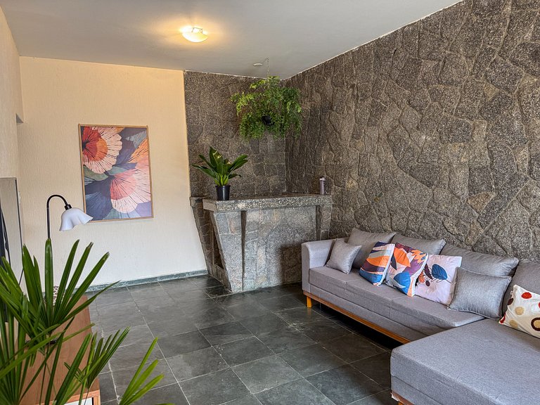 Casa ampla com 3 quartos e ar-cond